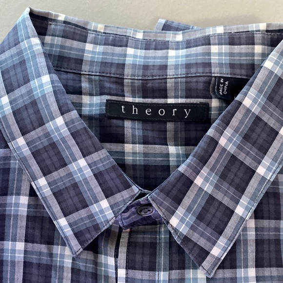Theory -Casual Button Down - Picture 1 of 3